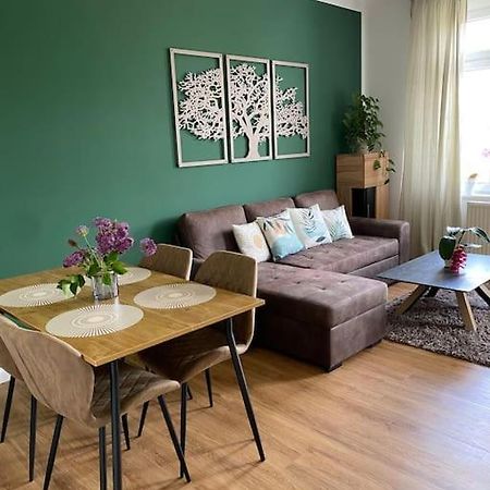 2-Zimmer Zentral In Ferdinandshof, Wlan Modern Luaran gambar
