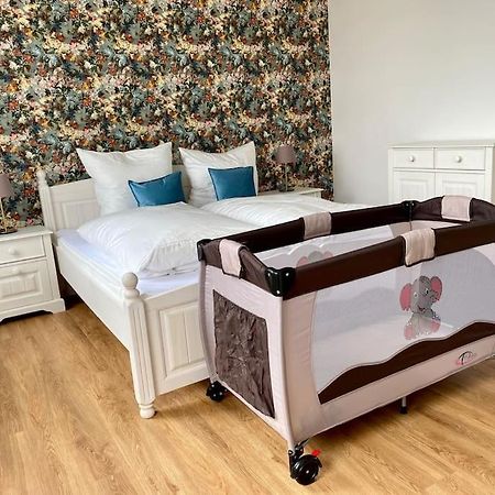2-Zimmer Zentral In Ferdinandshof, Wlan Modern Luaran gambar